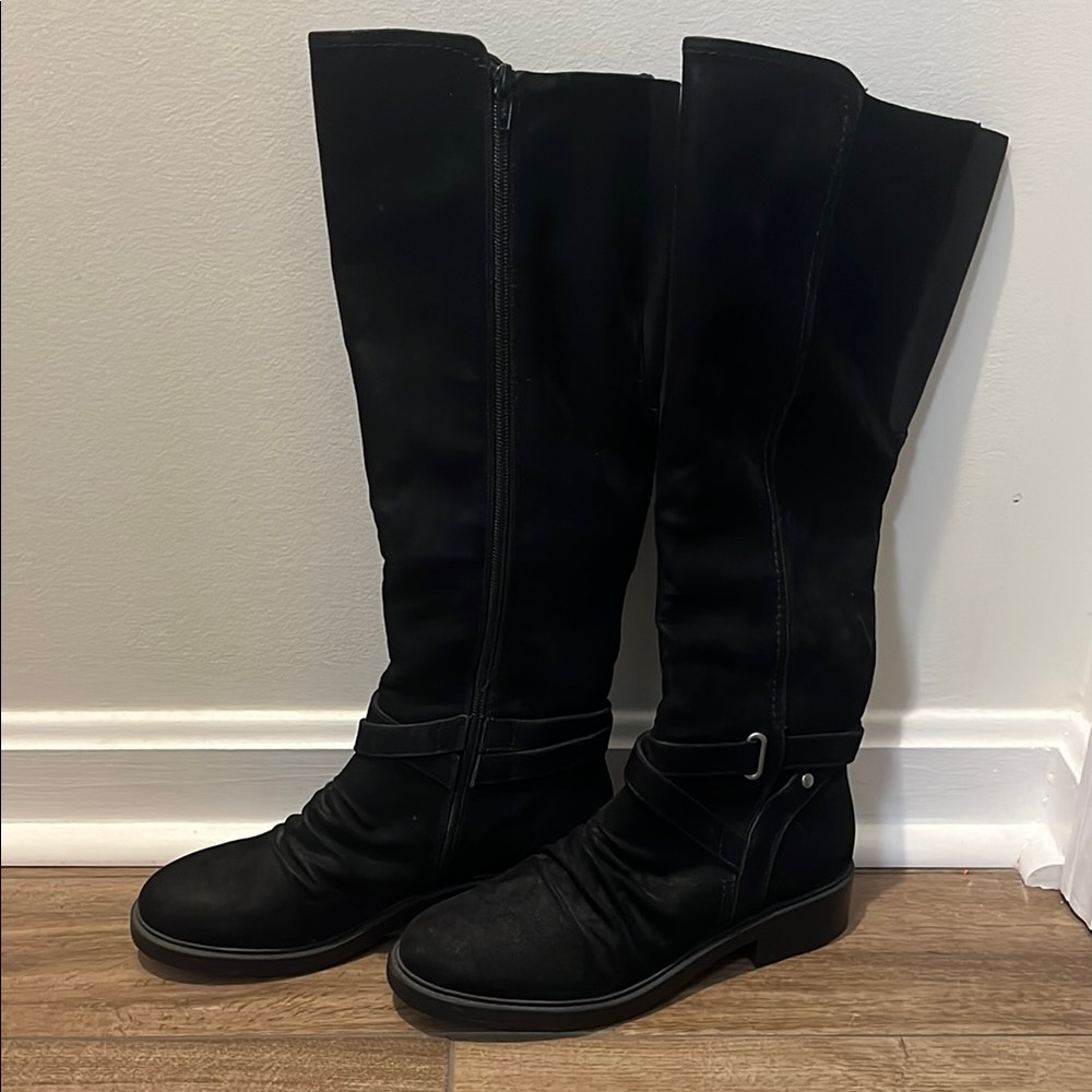 BareTraps Black Boots with Suede Texture